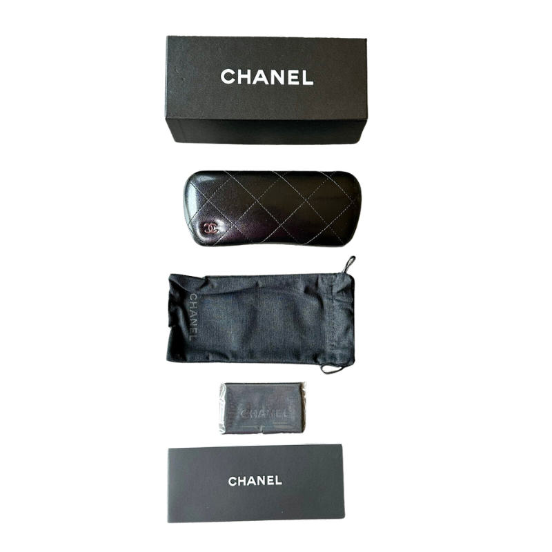 CHANEL CLASSIC